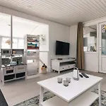 4 Star In Vaeggerlose Hébergement de vacances Bøtø By