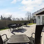4 Star In Vaeggerlose