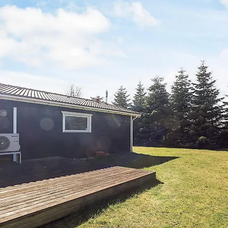 4 Star In Vaeggerlose Feriehus *