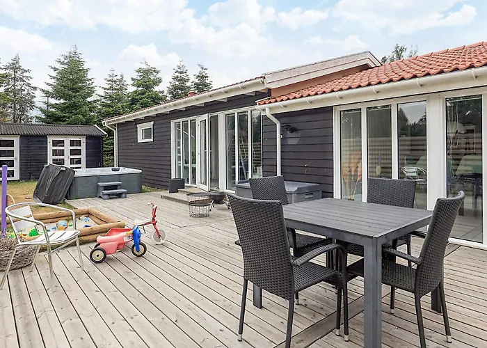 4 Star In Vaeggerlose * Bøtø By