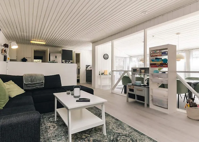 4 Star In Vaeggerlose Feriehus *