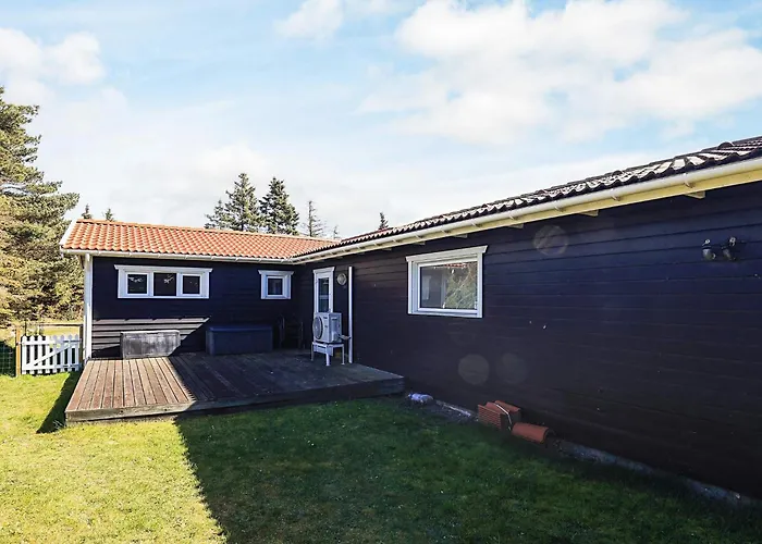 4 Star In Vaeggerlose Feriehus