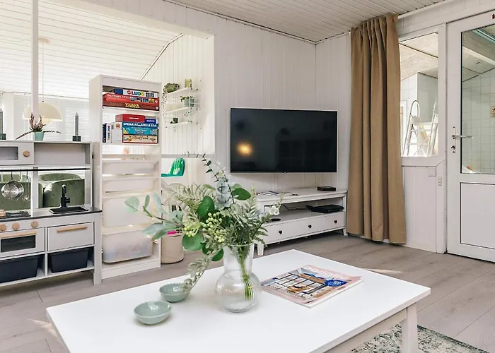4 Star In Vaeggerlose Feriehus *