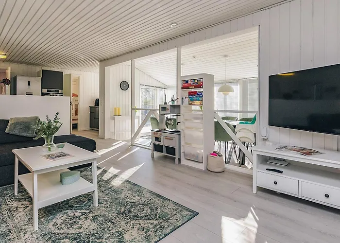 4 Star In Vaeggerlose Feriehus *